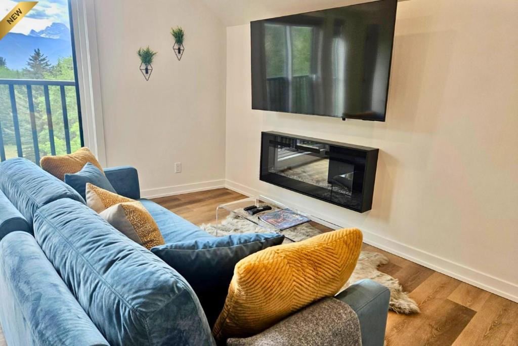 Apartment Golden Escape 2 Bdrm Mountain Views - Managed By Little Sister Getaways Canmore